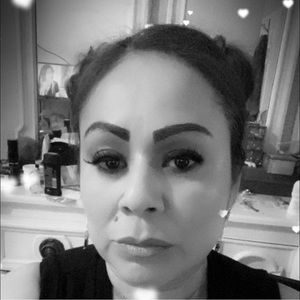 Meet your Posher, Sandra
